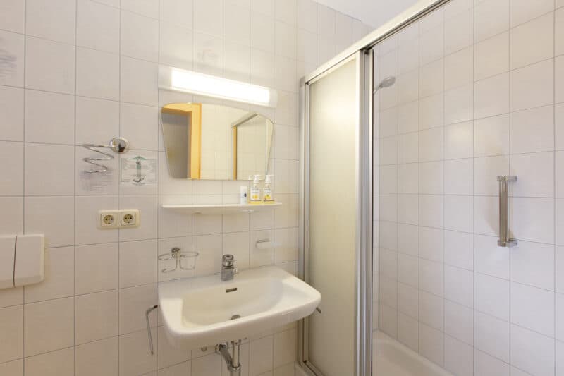 Einzelzimmer Bergblick - Adler Lingenau